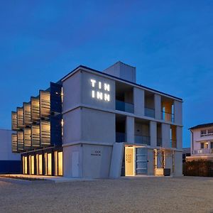 Tin Inn - Erkelenz - Das Hotel Aus Hochwertig Ausgebauten Ueberseecontainern